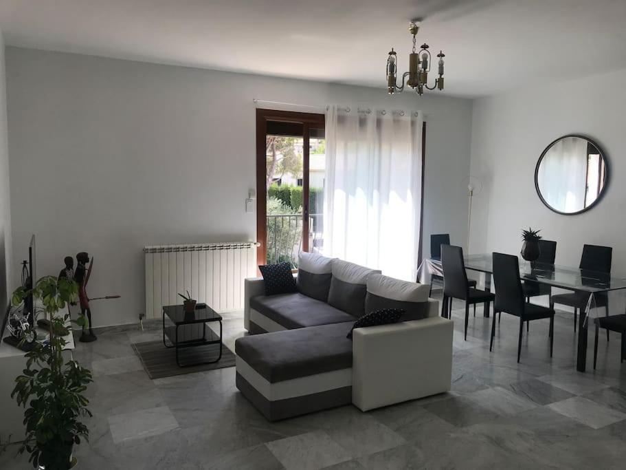 Haut De Maison Entierement Renove Avec Garage Carnoux-en-Provence Zewnętrze zdjęcie